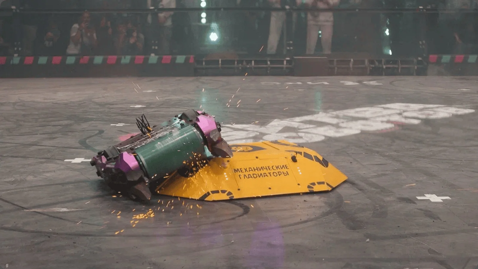 Механические гладиаторы из Твери собрали робота-Цезаря для лобовых атак