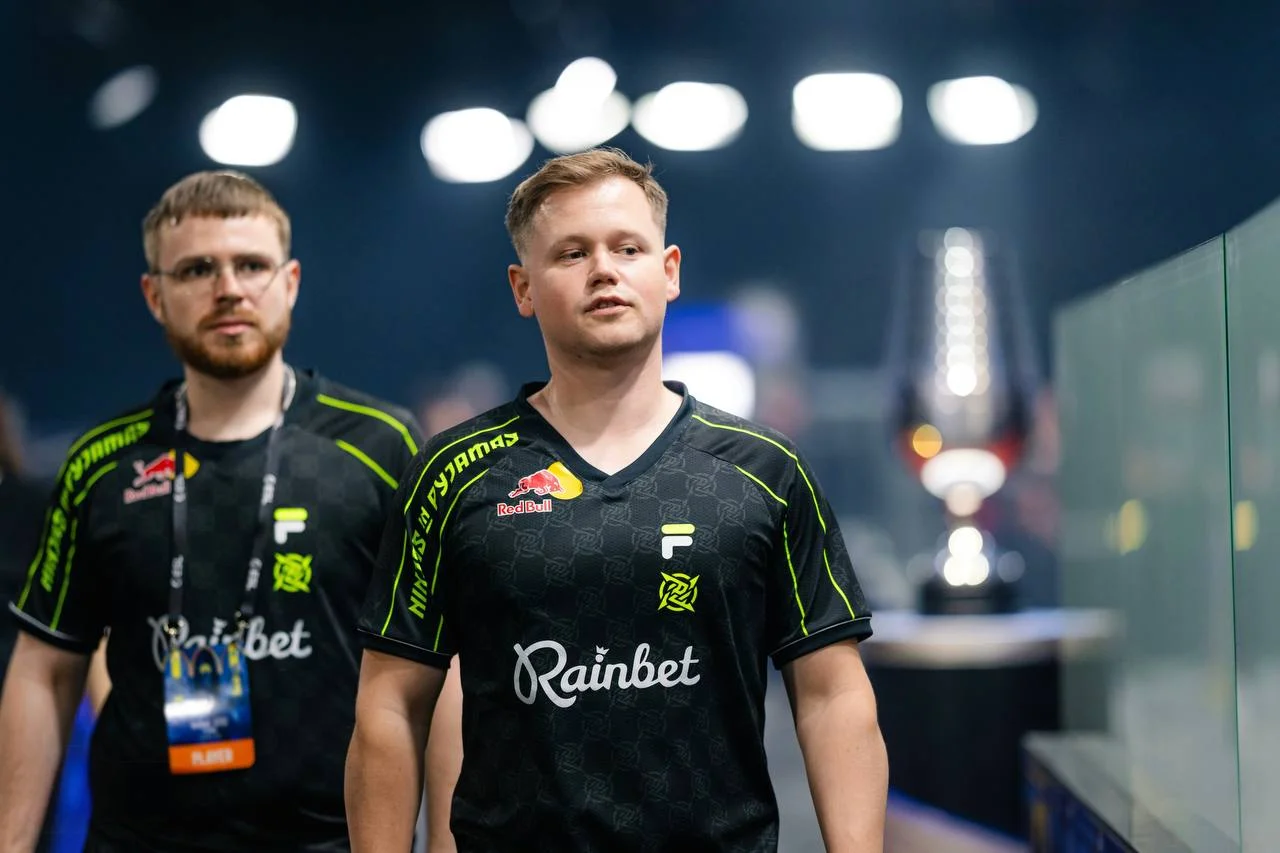 CS2: уверенный дебют xKacpersky приносит победу NIP над HEROIC на IEM Cologne 20250