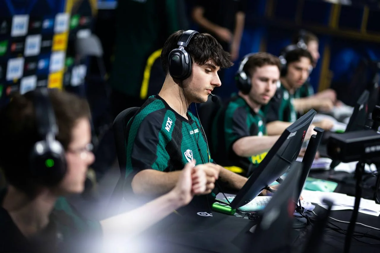 FlyQuest берет верх в напряженном противостоянии с B8: дебют jks и двойной овертайм
