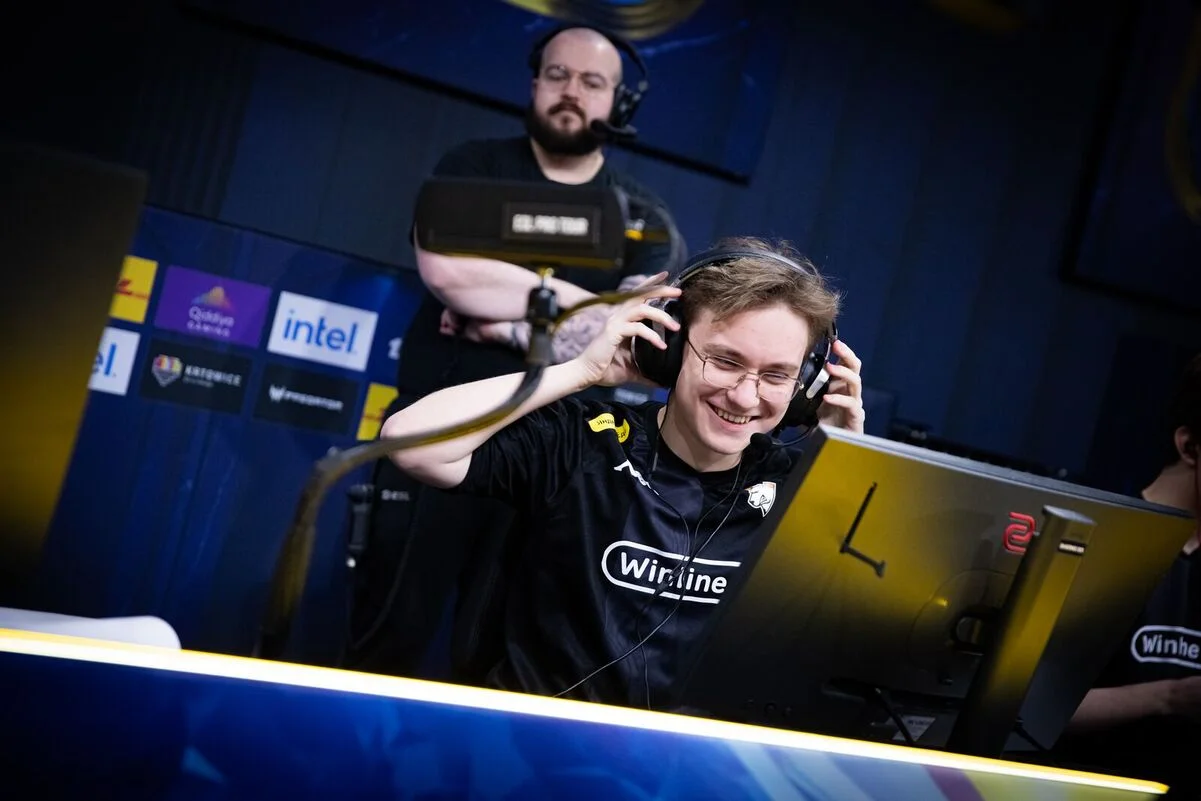 OverDrive советует Virtus.pro отдать FL4MUS в аренду, а не пытаться продать