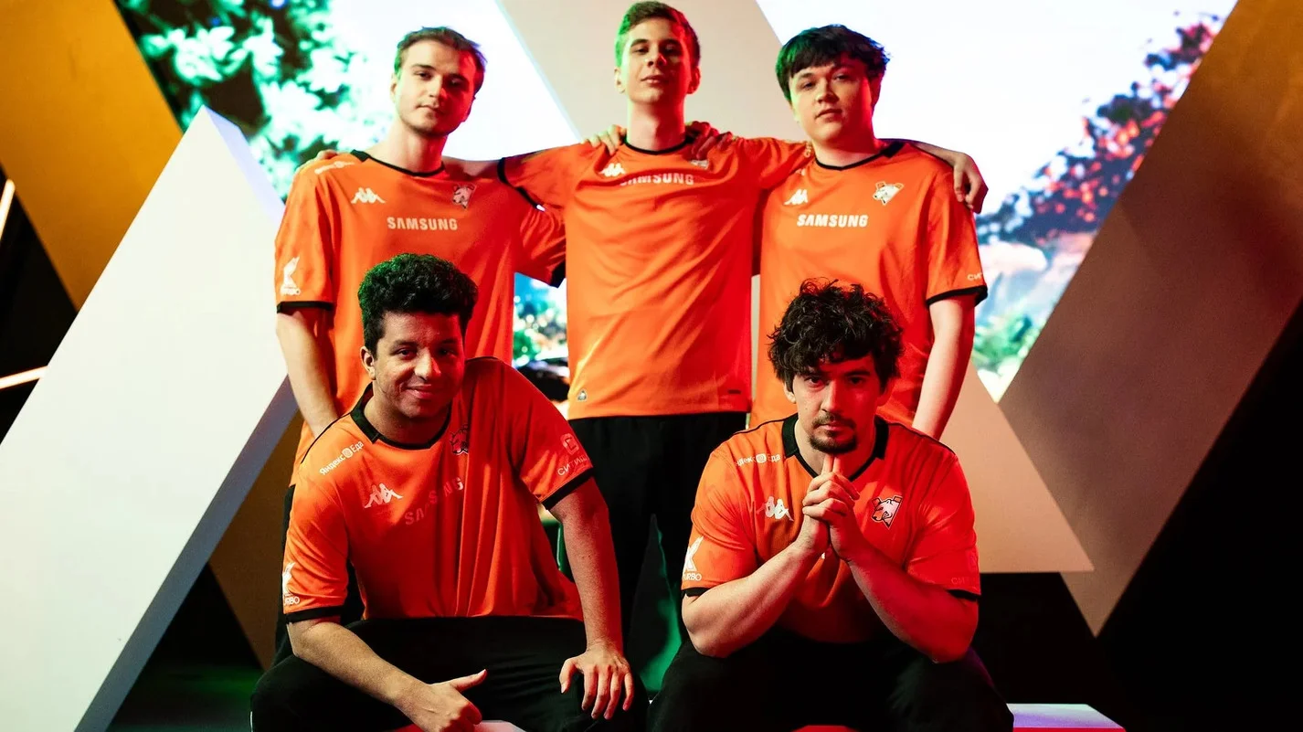 Aurora Gaming делит очки с Virtus.pro на FISSURE Universe Episode 6 по Dota 2