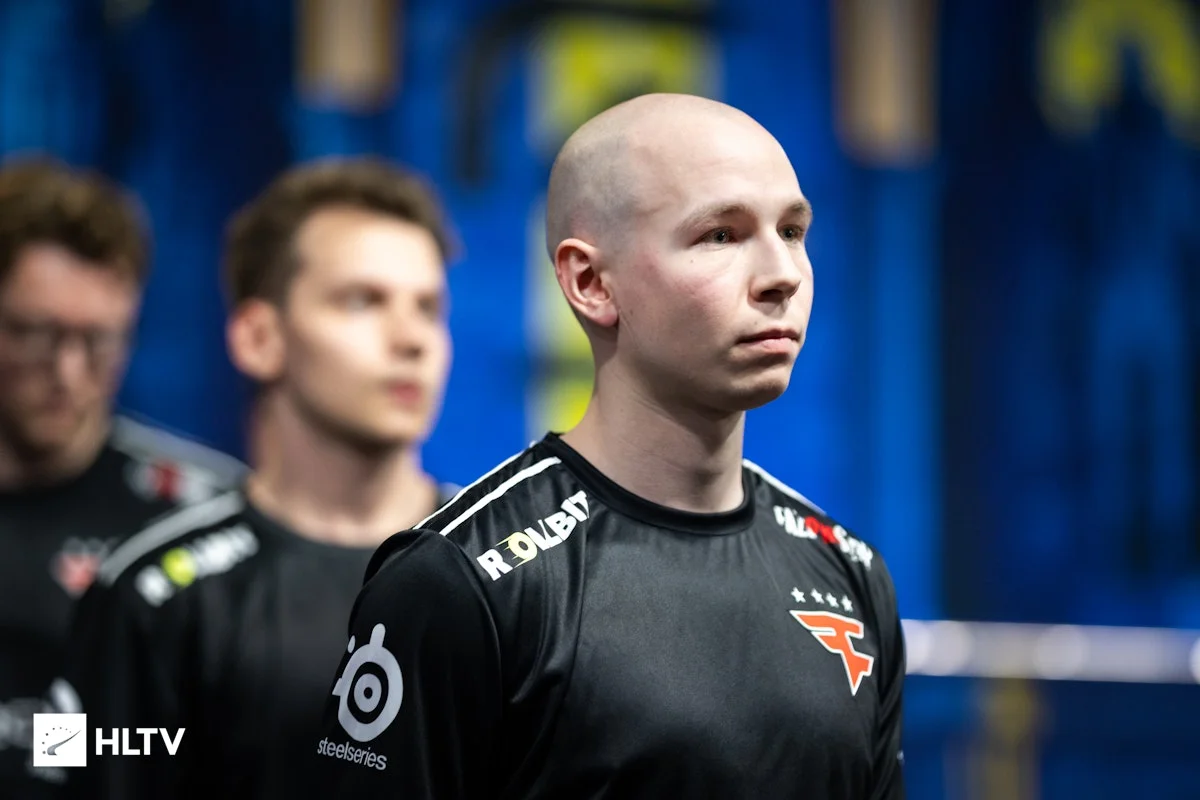 Перемены в FaZe Clan по Counter-Strike 2: EliGE отправлен на скамейку запасных