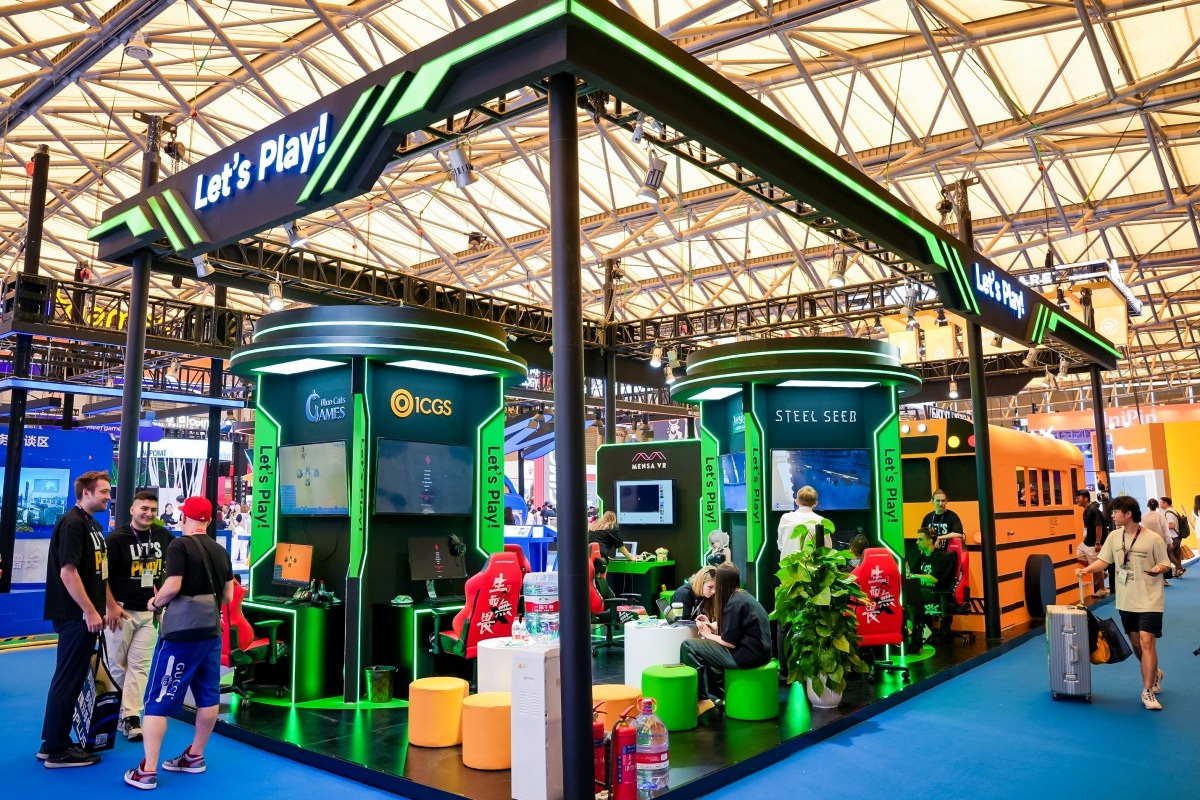 Внутри ChinaJoy 2025 — репортаж с открытия главного игрового праздника Азии - изображение обложка