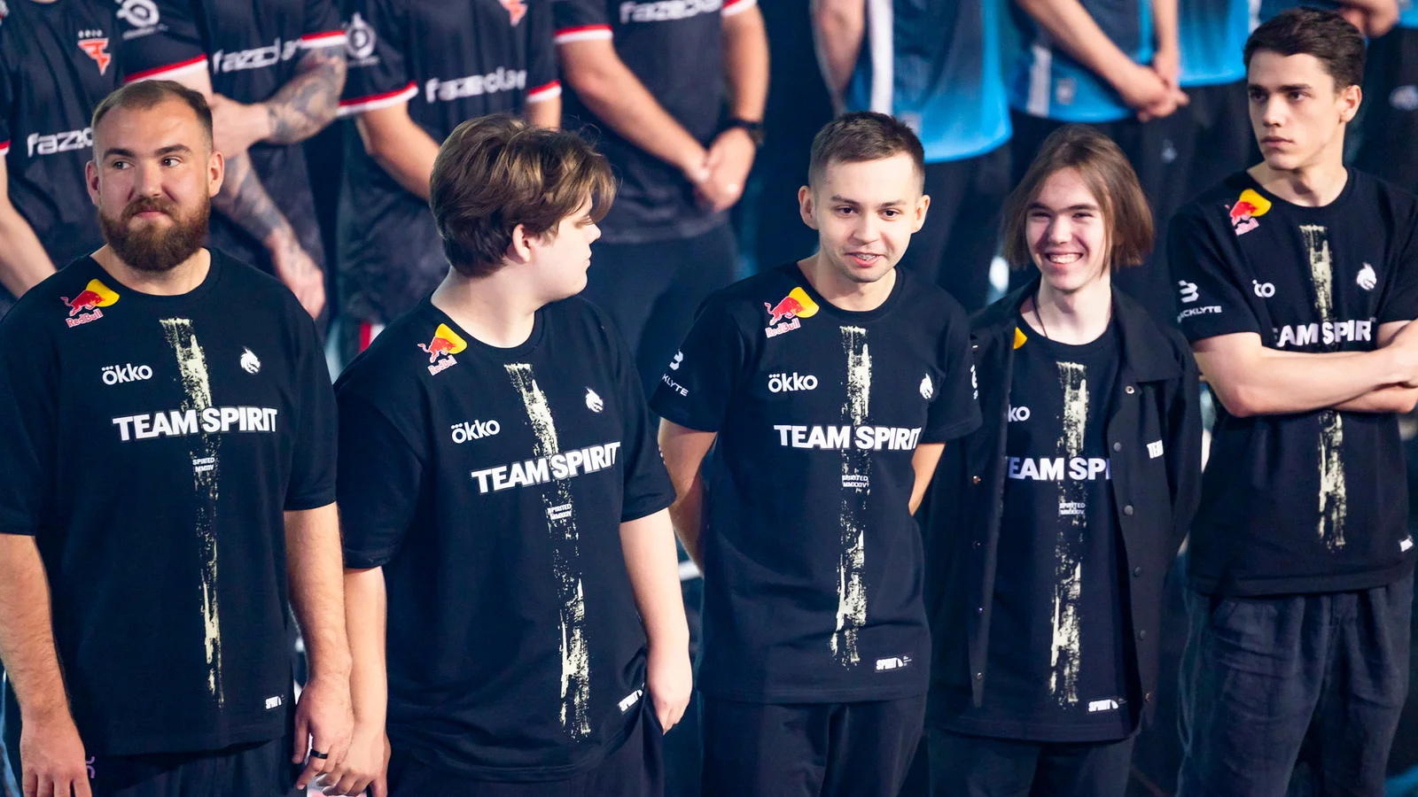 smooya отметил, что сообщество уже привыкло к уровню игры donk в Counter-Strike 2