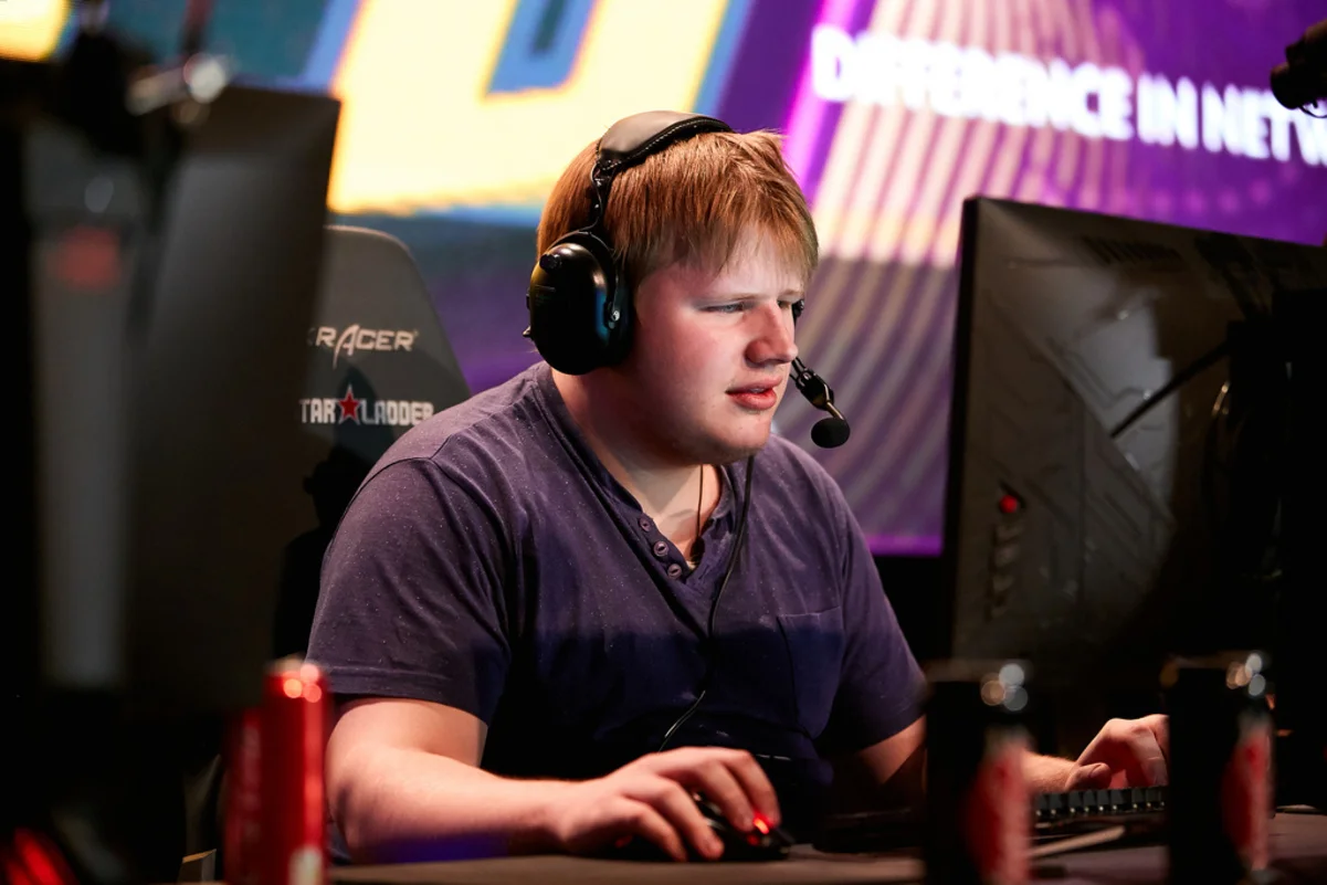 Velheor объявил о поиске новой команды по Dota 2, чтобы стать её тренером