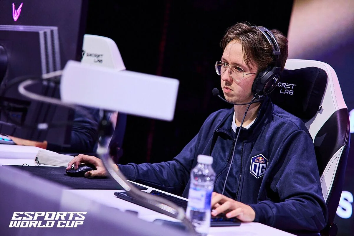 Ari сообщил, что стал свободным агентом и ищет команду по Dota 2