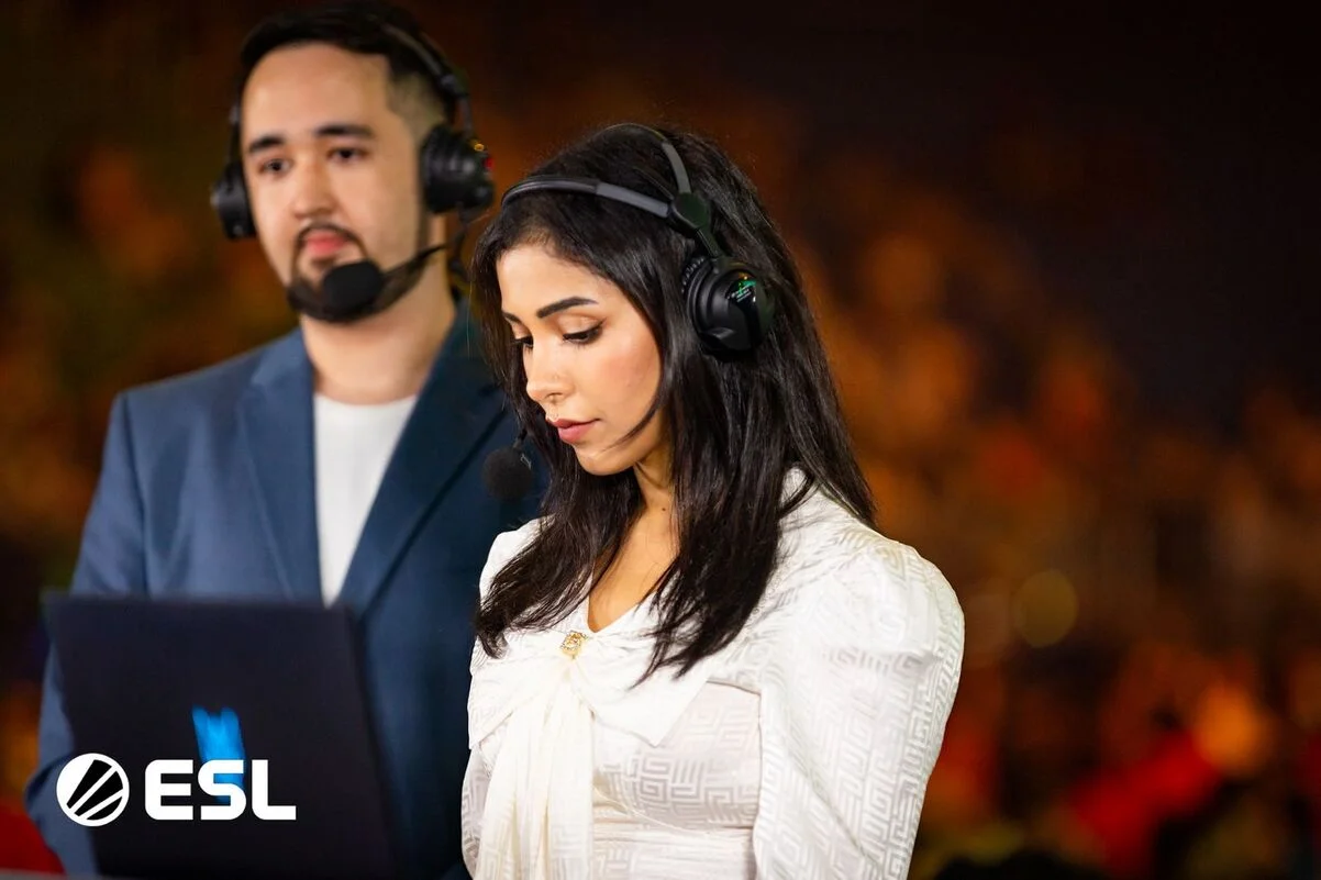 343 собрал команду Team Aureus с TIMS и skem по Dota 2