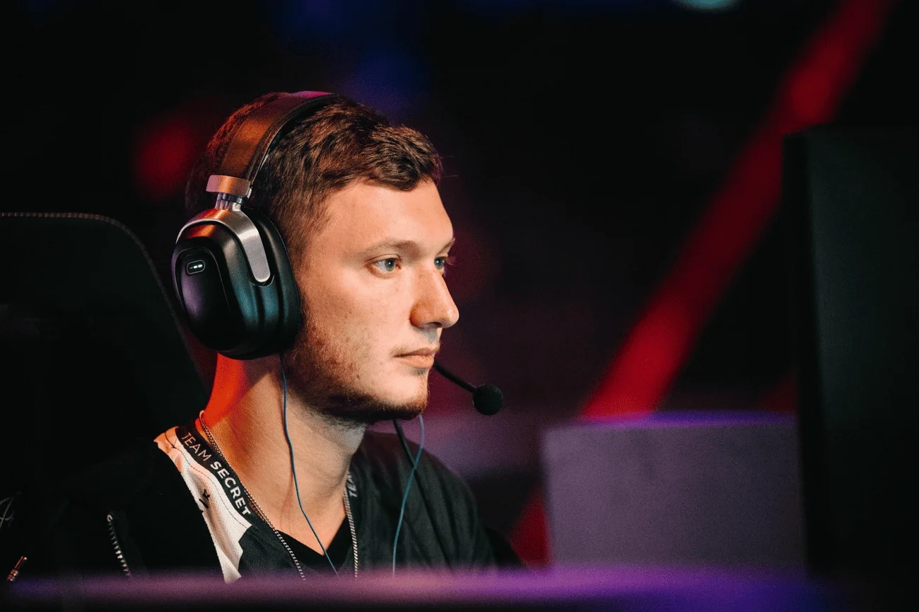 Resolut1on назвал новый состав Virtus.pro по Dota 2 самым сильным