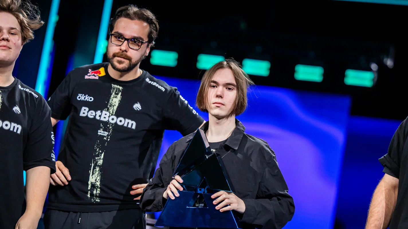 Аналитик liTTle усомнился в идее строить команду вокруг donk по Counter-Strike 2