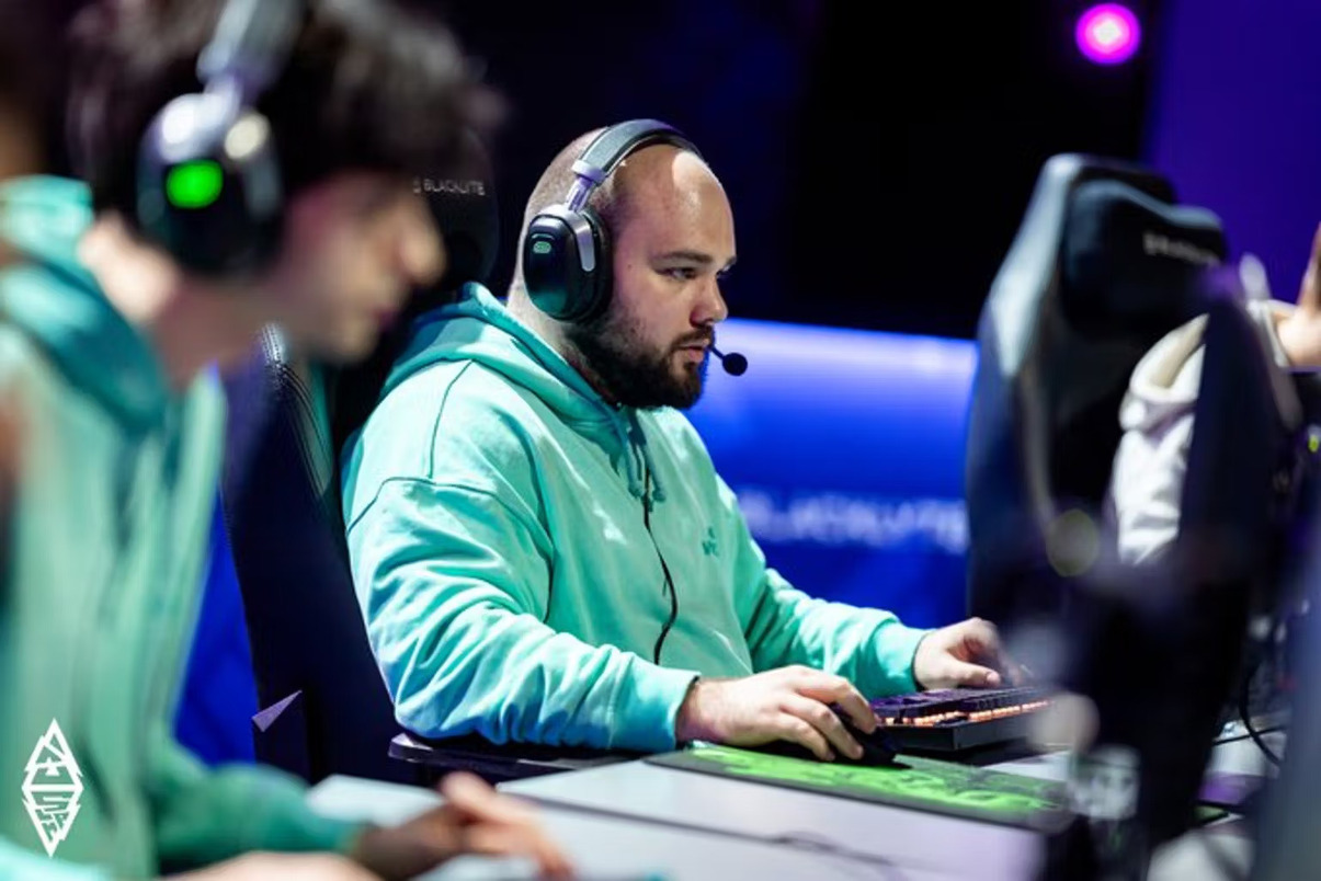 Мидер команды PARIVISION по Dota 2 признался, что пришел в нее из World of Warcraft