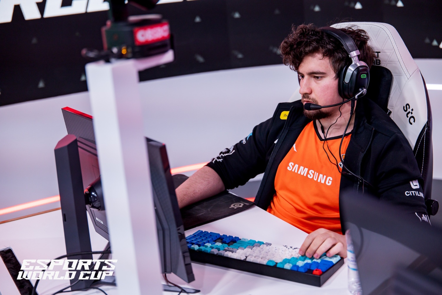 Daxak назвал Counter-Strike 2 более зрелищной дисциплиной по сравнению с Dota 2