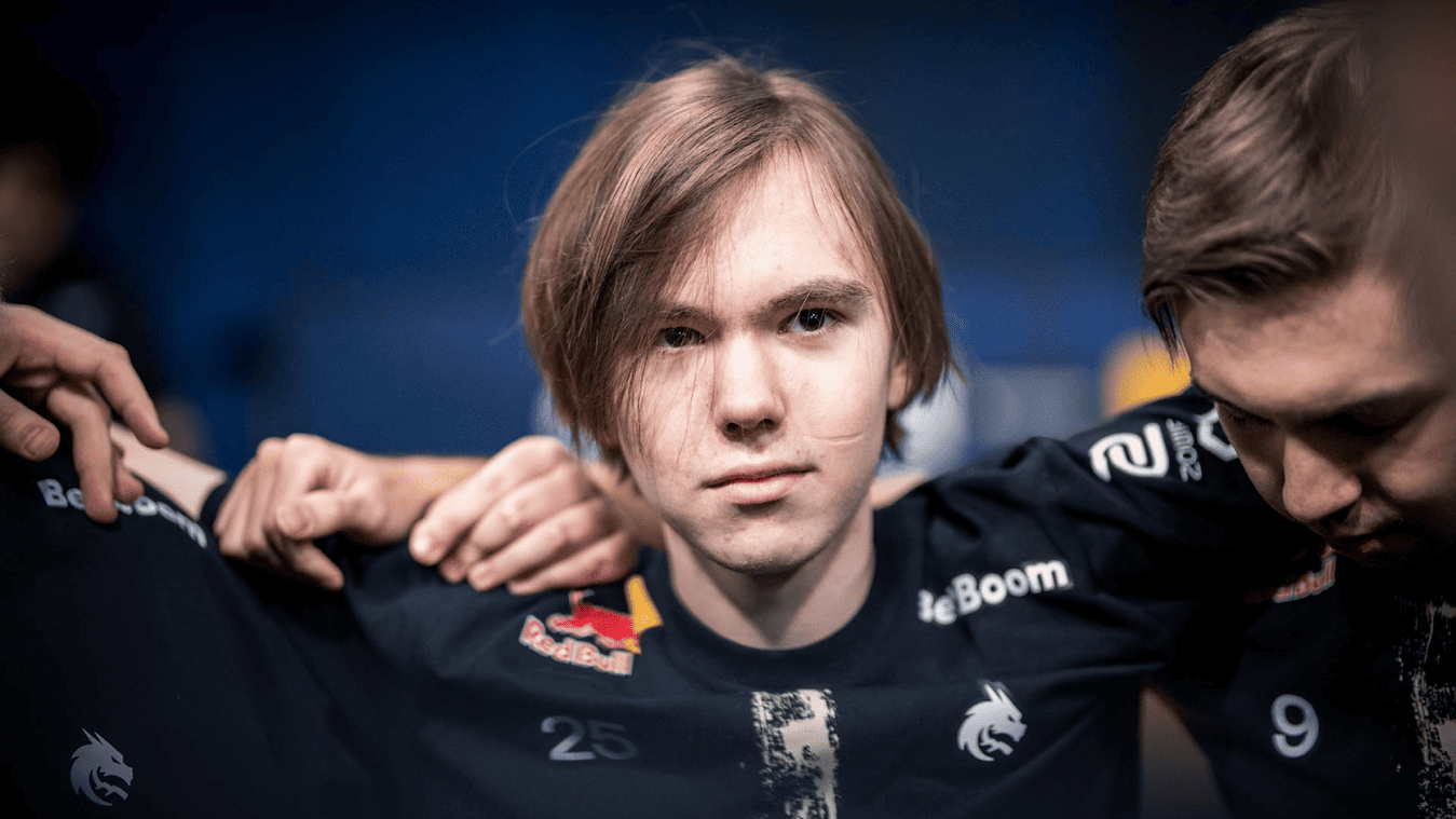 Трое именитых аналитиков по Counter-Strike 2 считают donk топ-1 игроком года