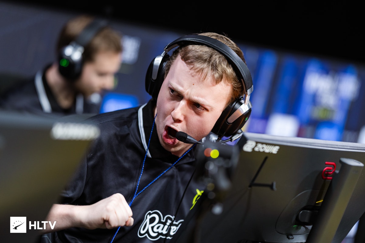 Игрок NiP по CS2 восхитился способностью Snappi менять план на раунд в последние секунды