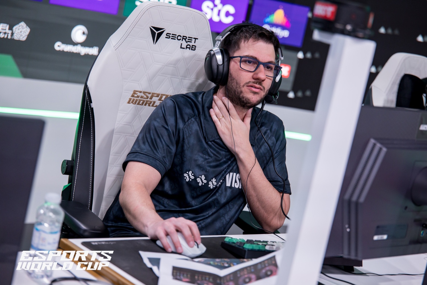 Экс-тренер PARIVISION по Dota 2 объяснил почему нельзя идти в киберспорт ради денег