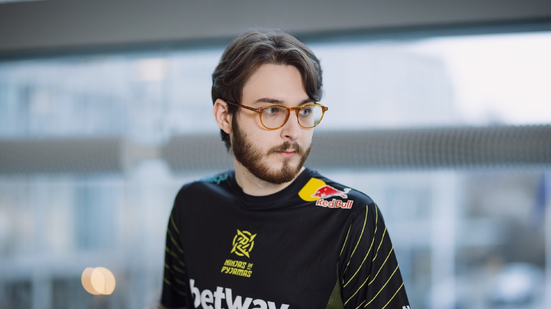 Экс-игрок Ninjas in Pyjamas по Counter-Strike 2 Hampus победил рак и ищет новую команду