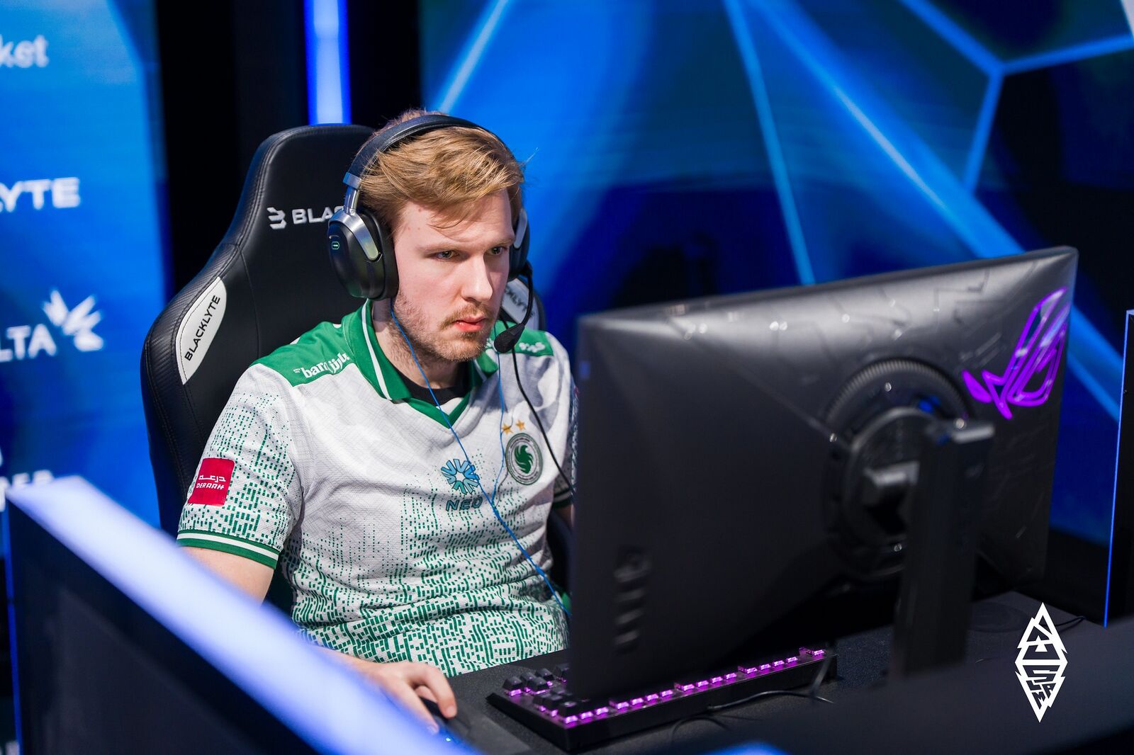 Саппорт Team Falcons по Dota 2 оценил потенциал новых и актуальных героев