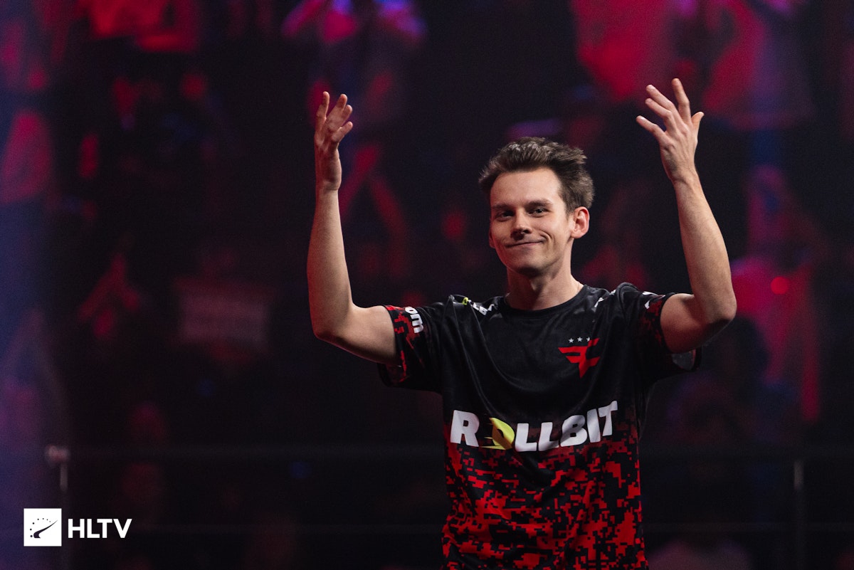 Аналитик Counter-Strike 2 раскритиковал frozen и восхитился безумным уровнем игры