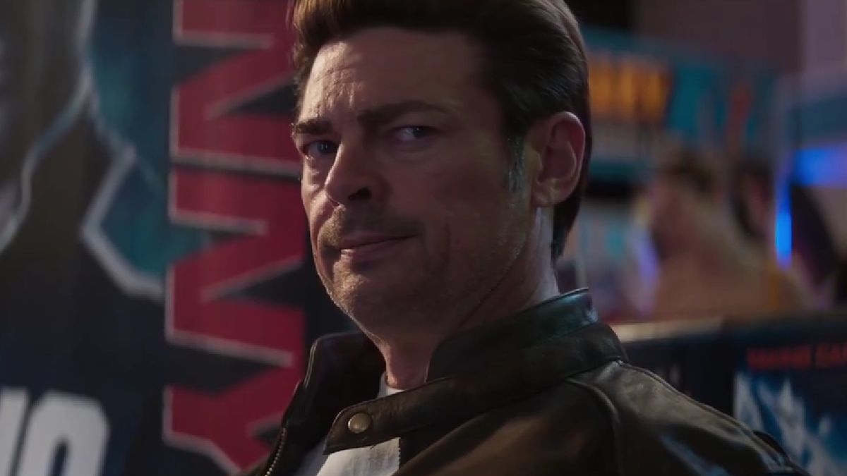 В новом трейлере «Мортал Комбата 2» показали эффектную нарезку битв во Внешнем Мире