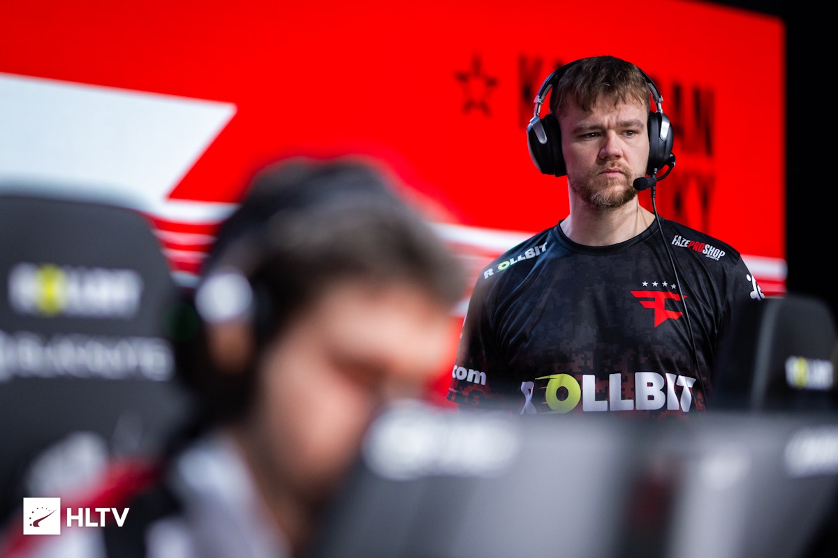 Наставник FaZe по Counter-Strike 2 оправдал позорный вылет с турнира неопытностью новичка
