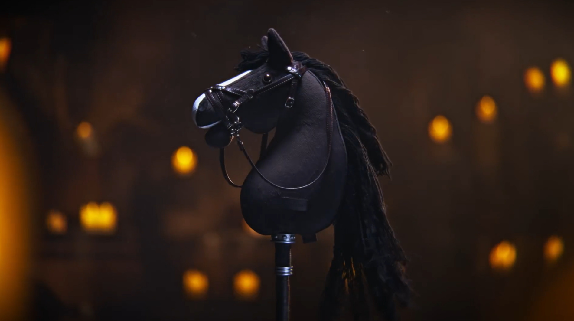 NieR: COSMIC HORROR, ИИ в Crusader Kings 3, контроллер-Плотва и другие первоапрельские шутки