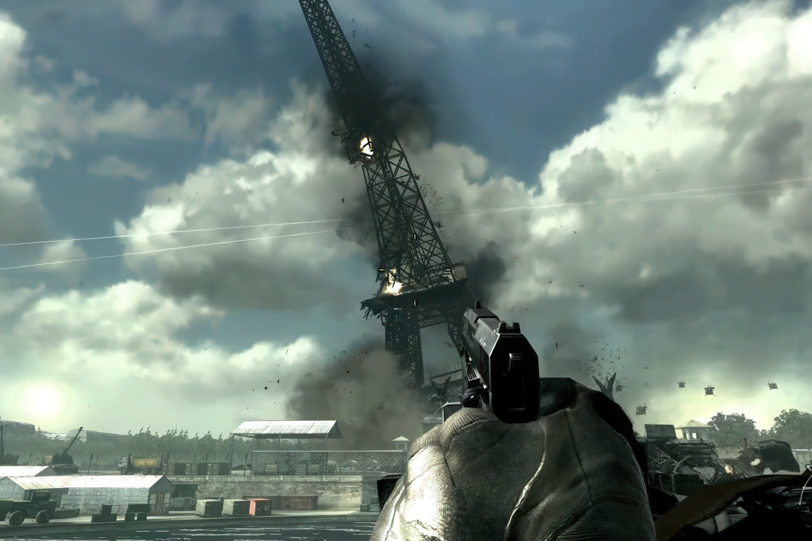 Единственный запоминающийся момент MW3 — падение Эйфелевой башни.

Источник: видеоигра Call of Duty: Modern Warfare 3