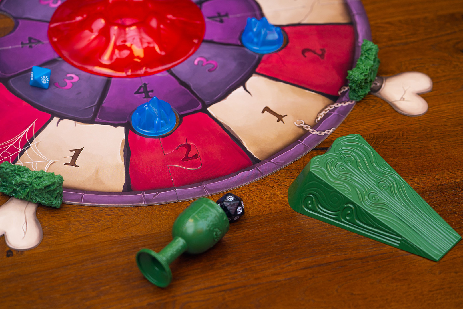 Настольная игра «Герои Подземелий»
Источник: BoardGameGeek