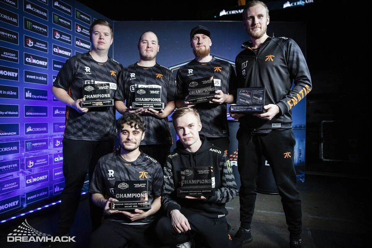 Тройной удар: paiN, Legacy и MOUZ пробиваются в 1/8 финала BLAST Bounty Fall 2025