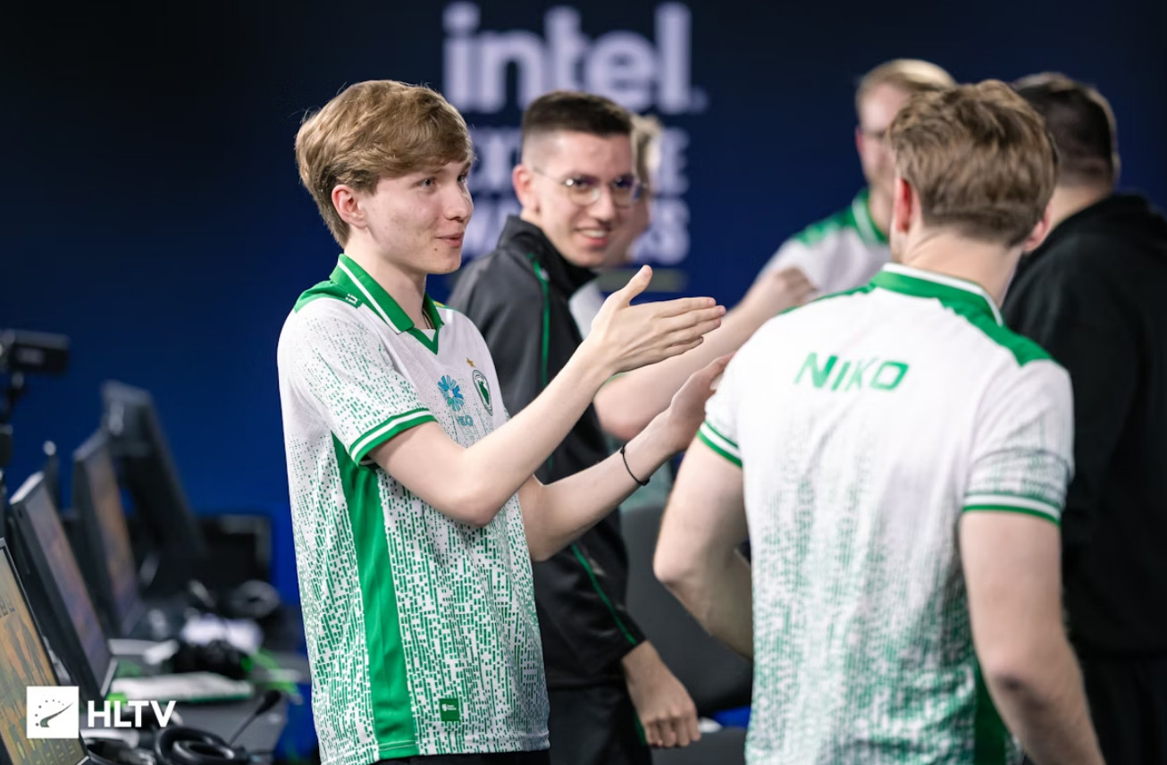 [HLTV](https://www.hltv.org/gallery/view/232997)