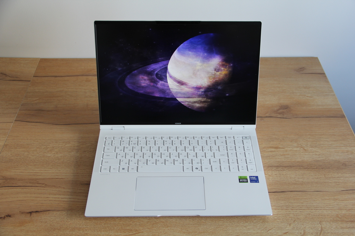 Обзор HONOR MagicBook Pro 16 HUNTER 2025 — производительный компактный ноутбук - изображение 1 Обзор HONOR MagicBook Pro 16 HUNTER 2025 — производительный компактный ноутбук - фото 1