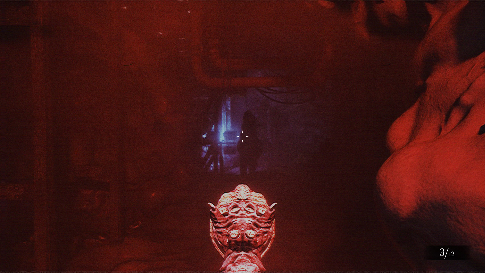 Местами скриншоты выглядят действительно как кадры из старых фильмов.

Источник: видеоигра Dead Format