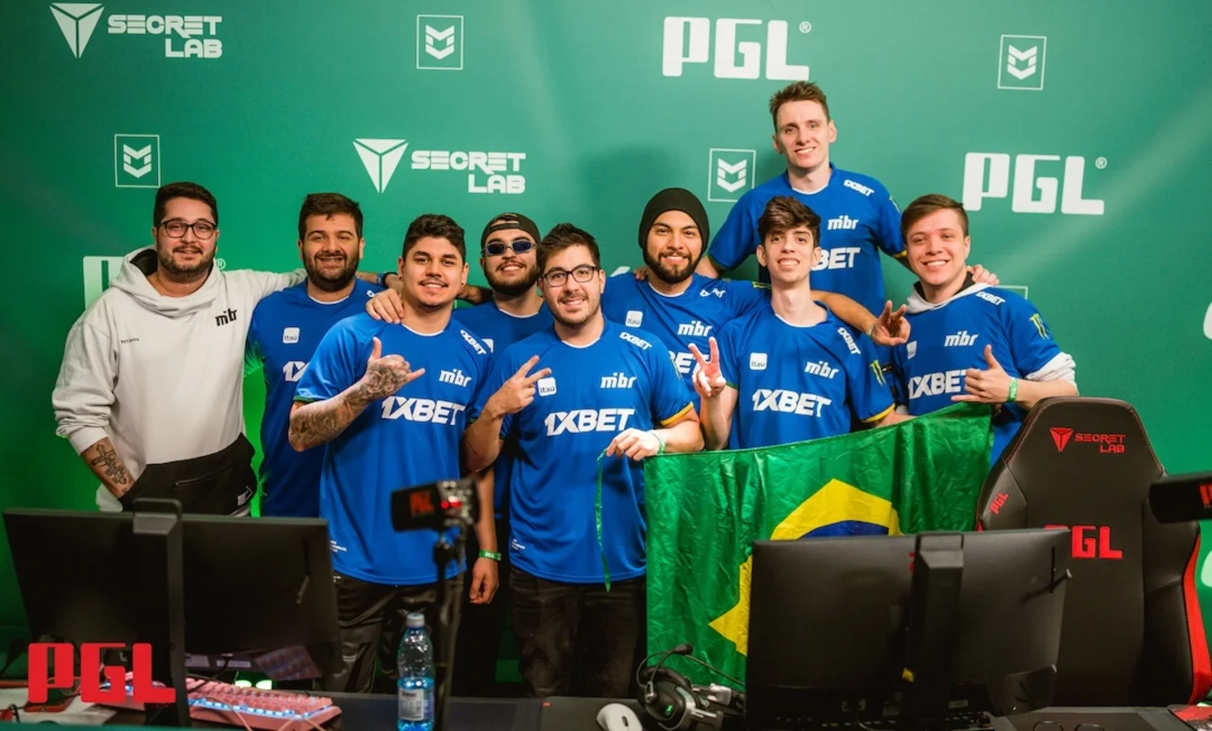 Virtus.pro уверенно прошла MIBR в квалификации BLAST Bounty Fall 2025 по CS2