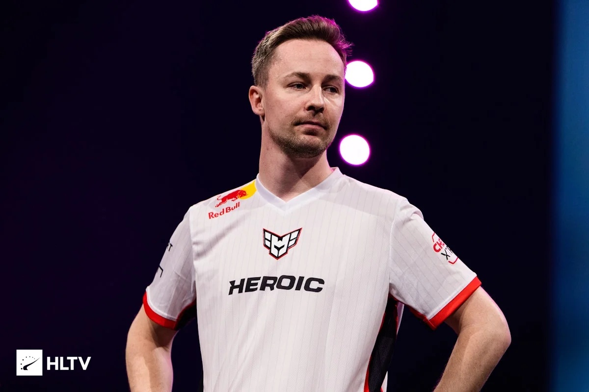 Драматичная победа HEROIC над Team Spirit на Esports World Cup 2025