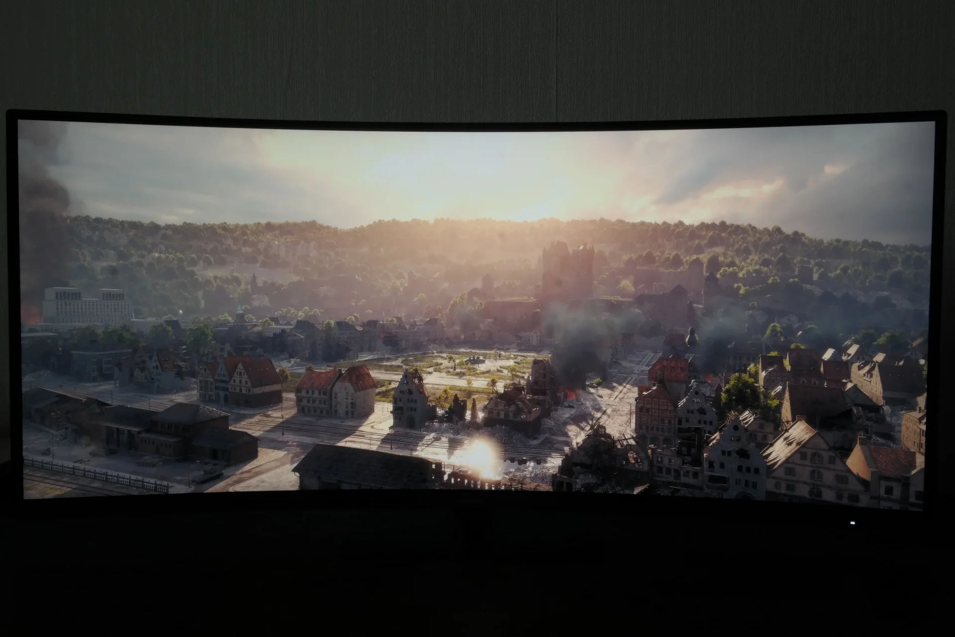 Обзор игрового монитора Xiaomi Curved Gaming Monitor G34WQi. Настольный кинотеатр для геймера - фото 7