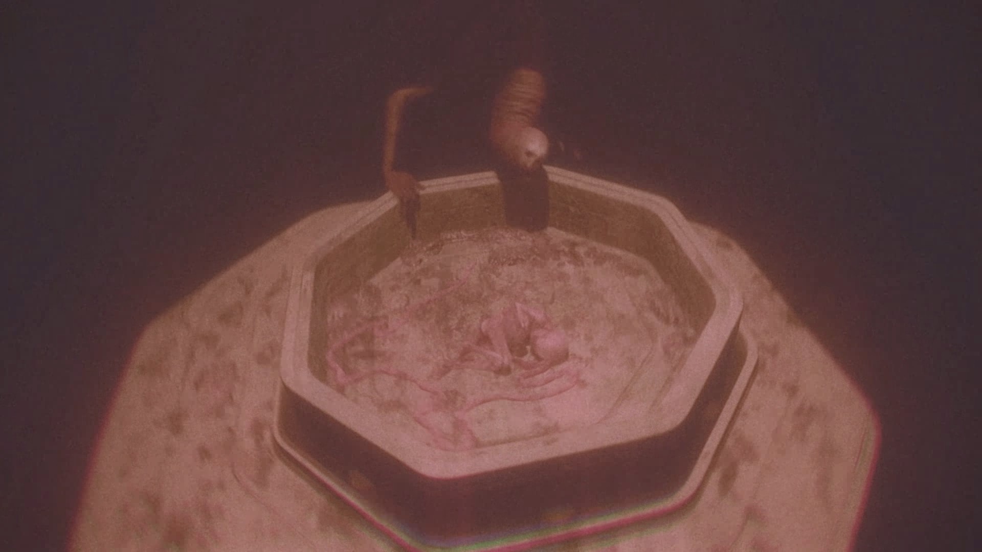 В такие моменты приходит понимание, что в безмолвном космосе порой действительно лучше оставаться одному.

Источник: видеоигра Routine