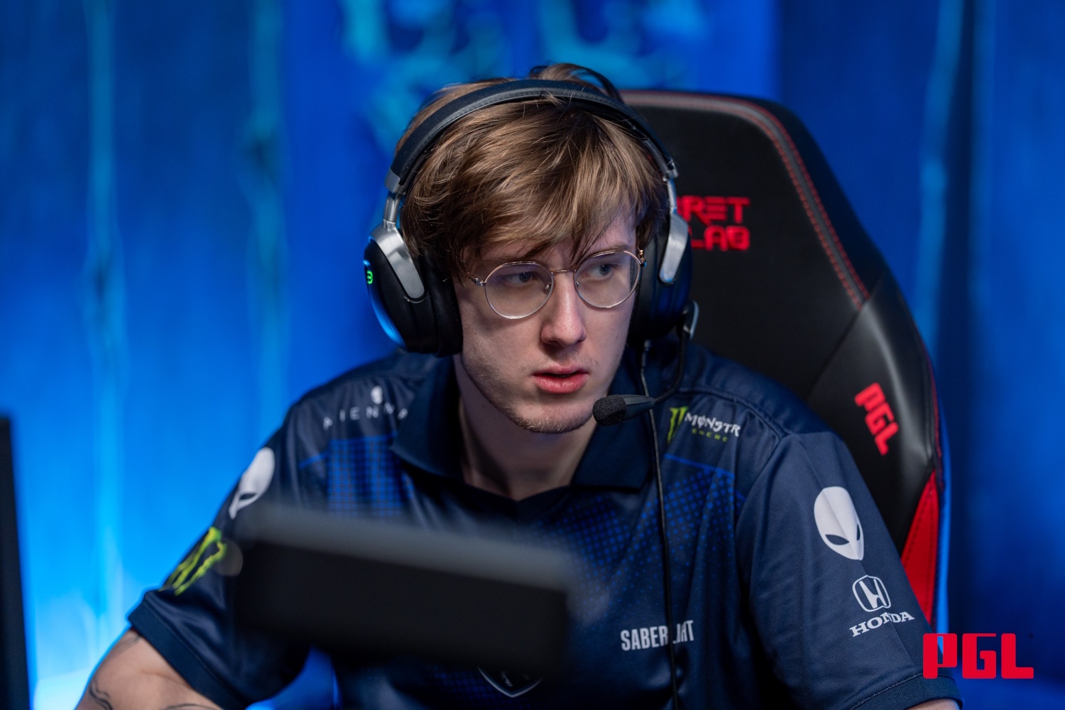Новый состав Virtus.pro: как SabeRLight- заявляет о себе
