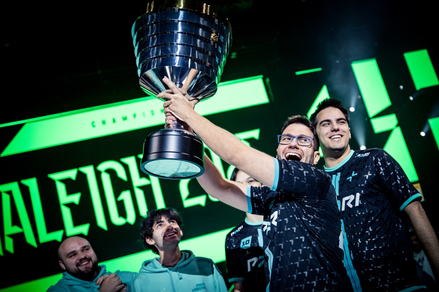 Источник: ESL