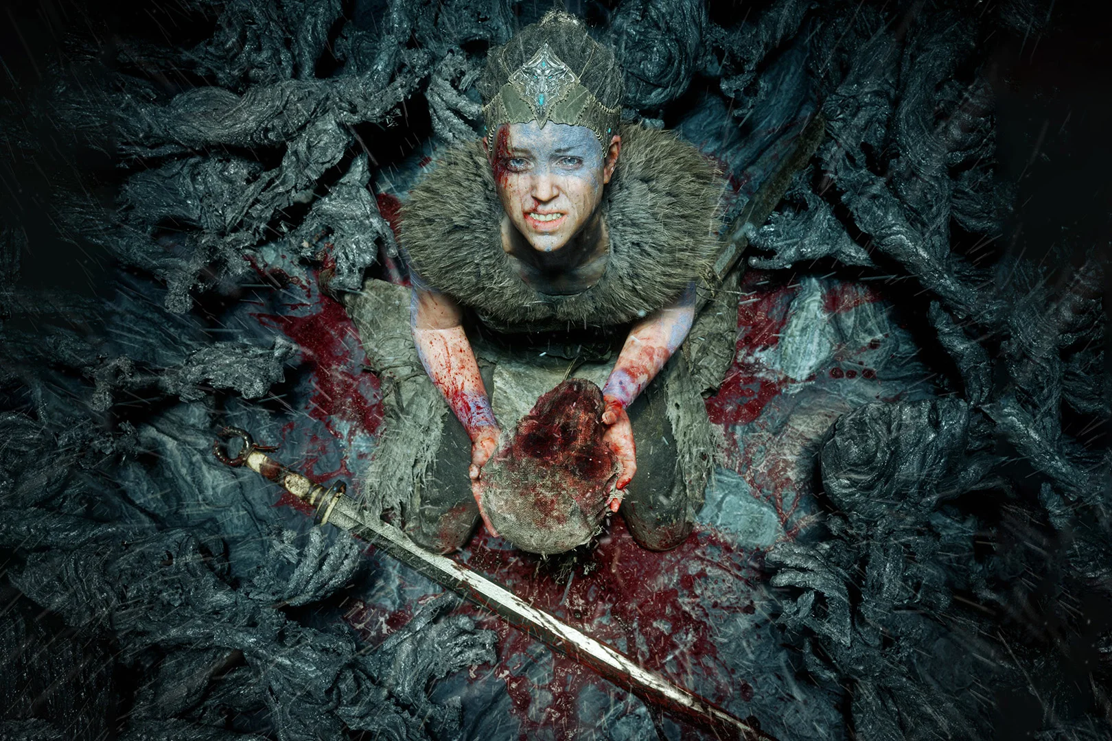 Главную героиню сыграла Мелина Юргенс.

Источник: видеоигра Hellblade: Senua’s Sacrifice