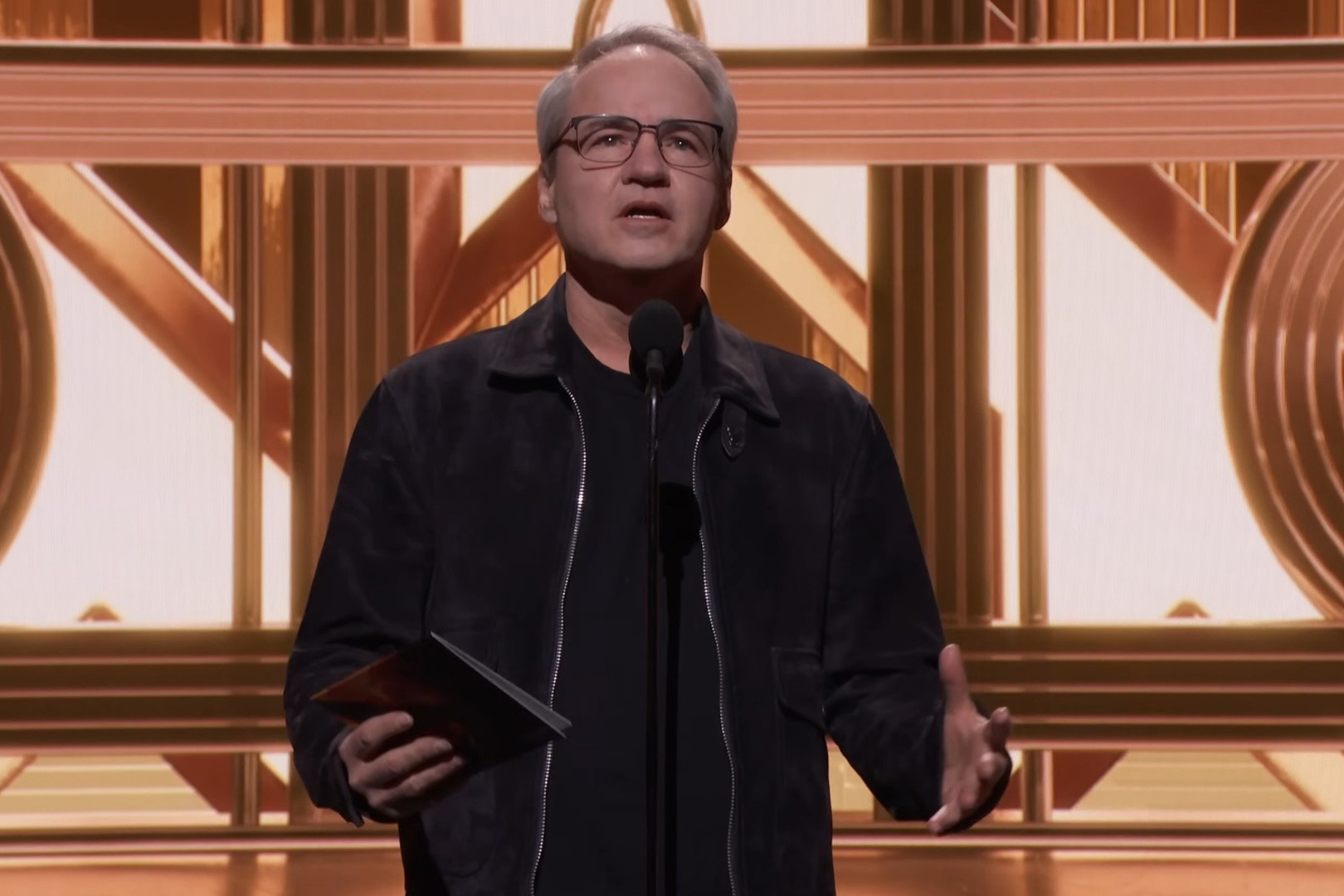 Винсу выпадала честь представлять номинацию на TGA.

Источник: The Game Awards