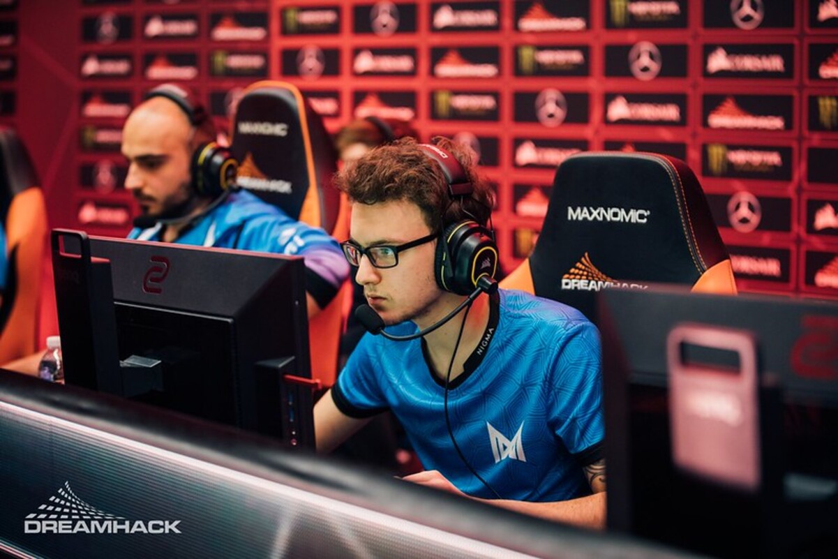 Сравнение двух легенд Dota 2
