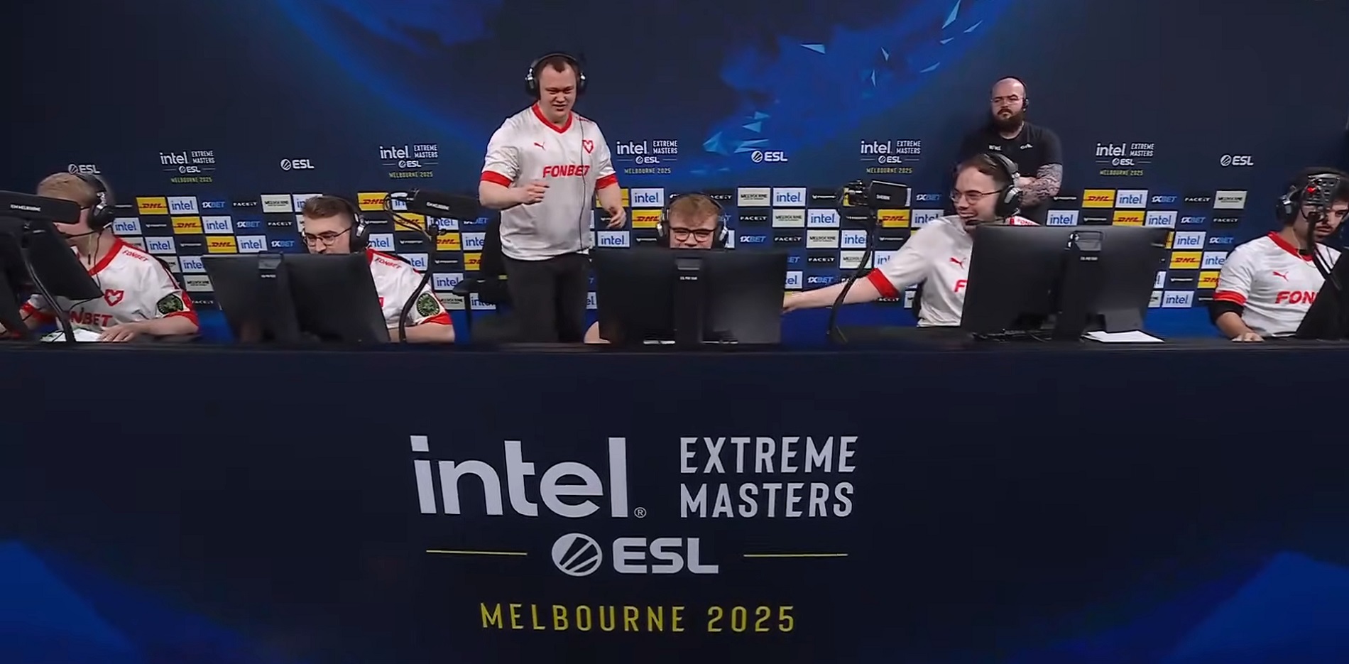 MOUZ победила GamerLegion и вышла в плей-офф IEM Melbourne 2025 по Counter-Strike 2 - изображение 2 MOUZ победила GamerLegion и вышла в плей-офф IEM Melbourne 2025 по Counter-Strike 2 - фото 2