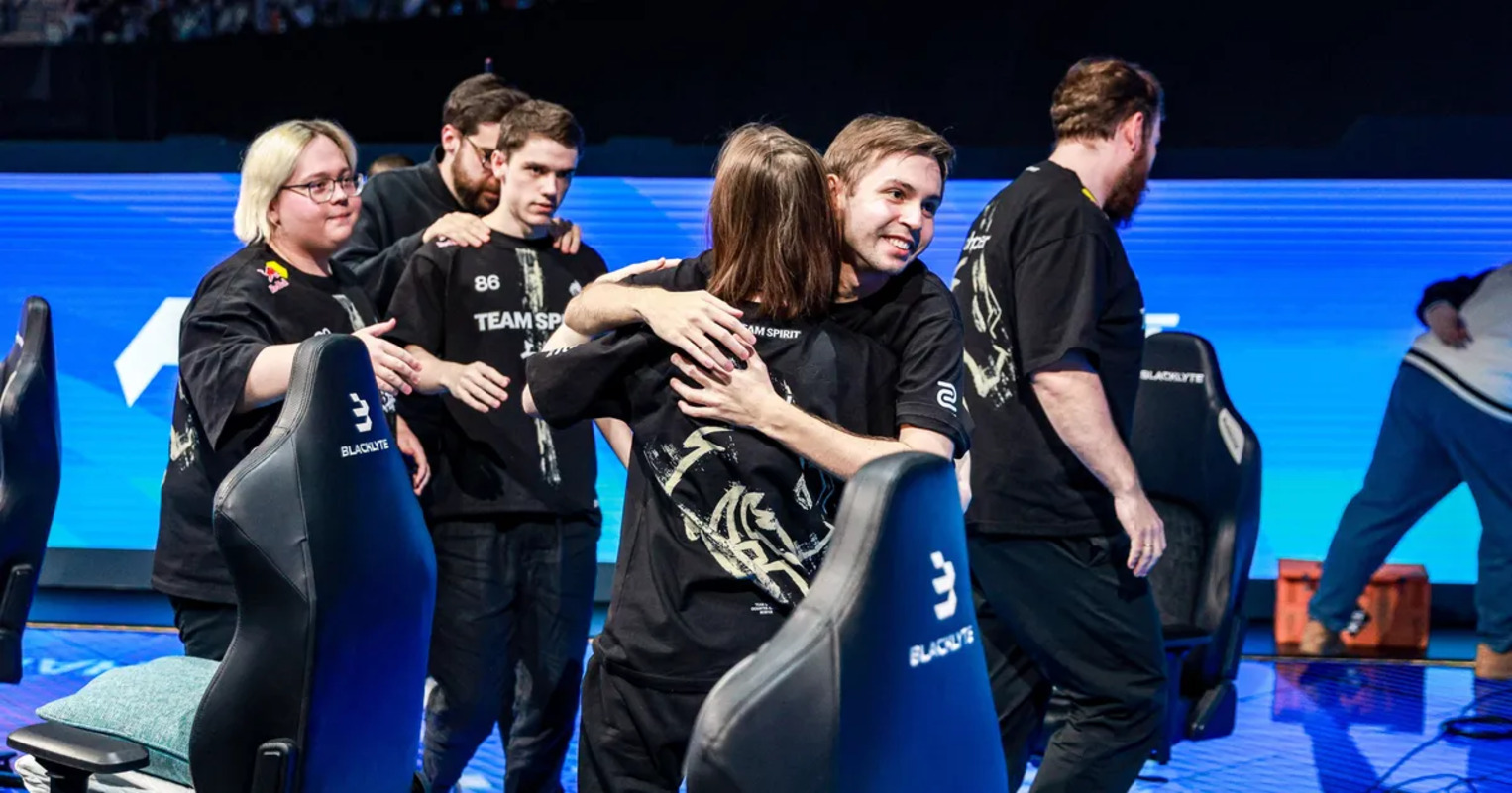 Team Spirit готовится к сложной серии против FaZe
