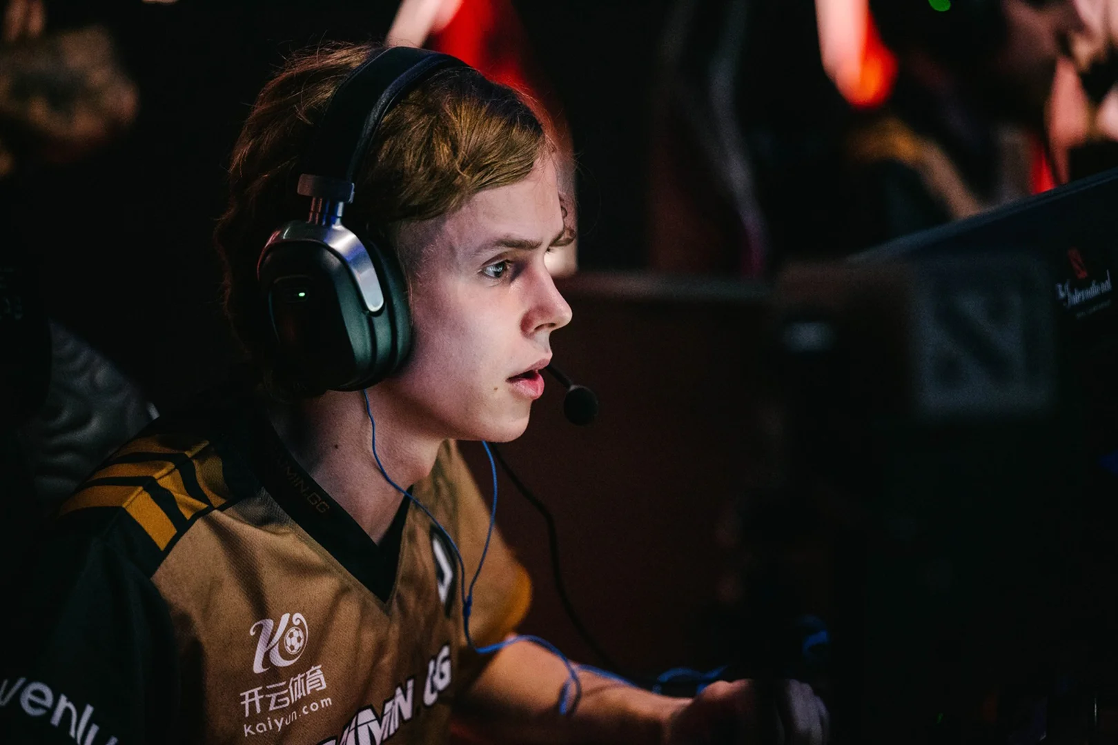 Крах чемпионов: почему Gaimin Gladiators покинули Dota 2 на пике карьеры