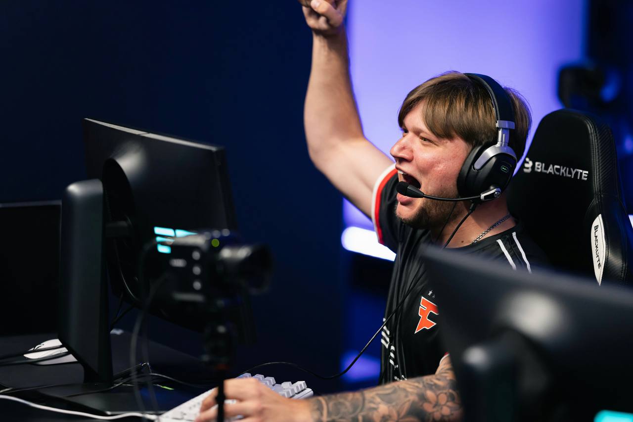 EliGE прокомментировал превращение s1mple в ключевого игрока FaZe по Counter-Strike 2 - изображение 1 EliGE прокомментировал превращение s1mple в ключевого игрока FaZe по Counter-Strike 2 - фото 1