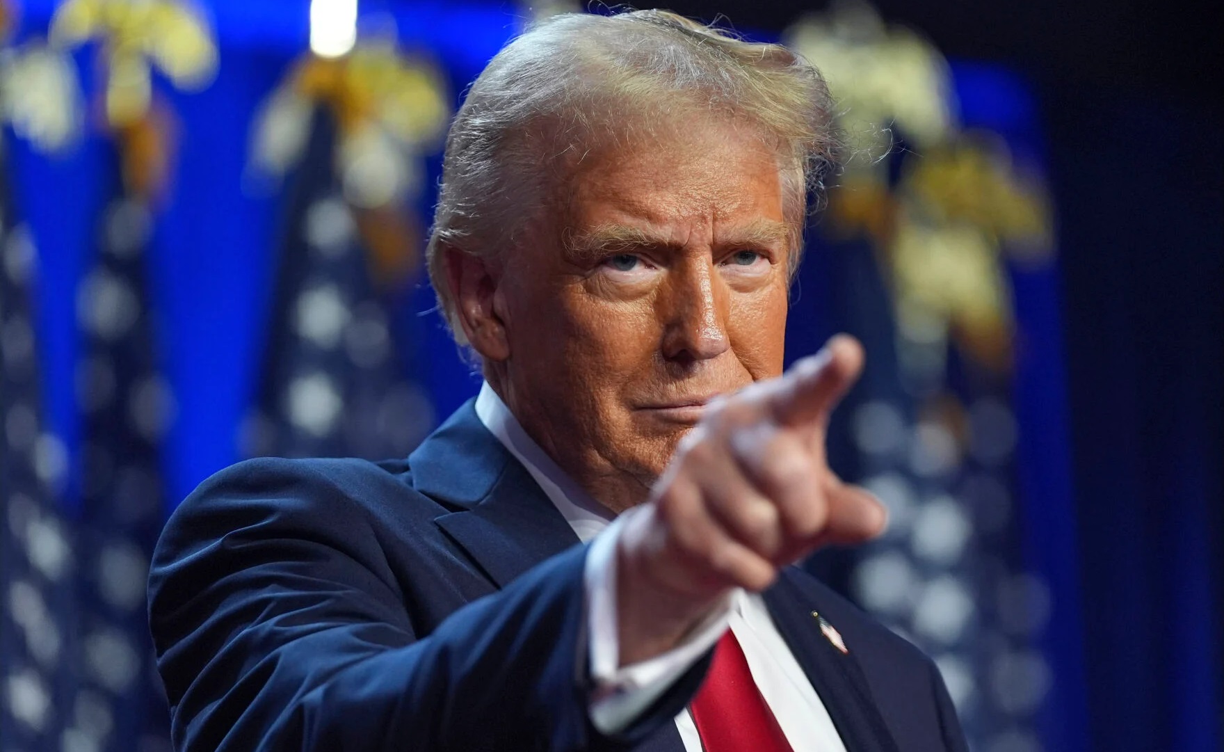 Трамп решил спасти «умирающий» Голливуд вводом пошлин на «иностранное» кино — в 100% - изображение 1 Трамп решил спасти «умирающий» Голливуд вводом пошлин на «иностранное» кино — в 100% - фото 1