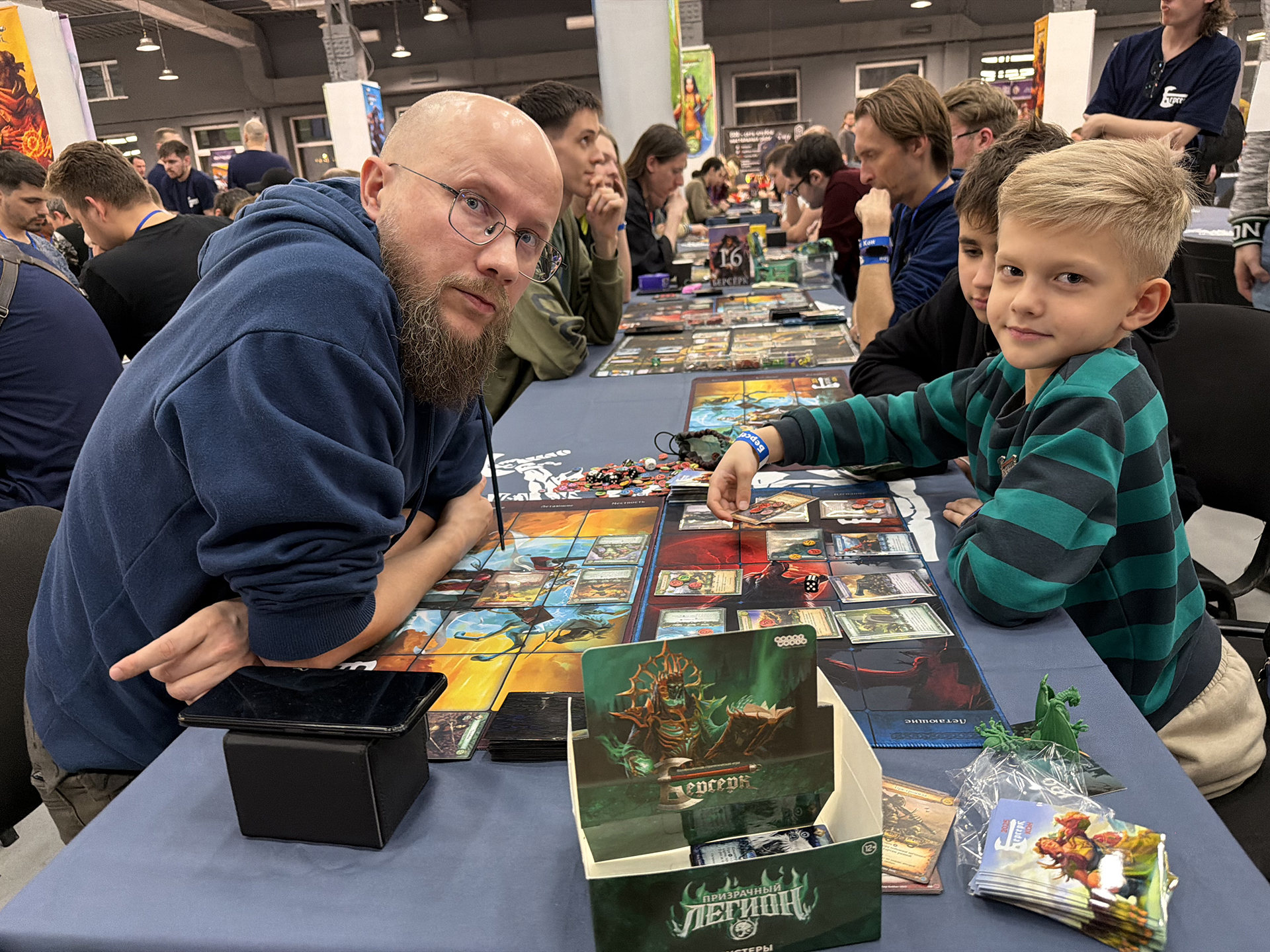 Настолки, турниры и косплей — как прошёл Берсерк Кон 2025 - фото 2