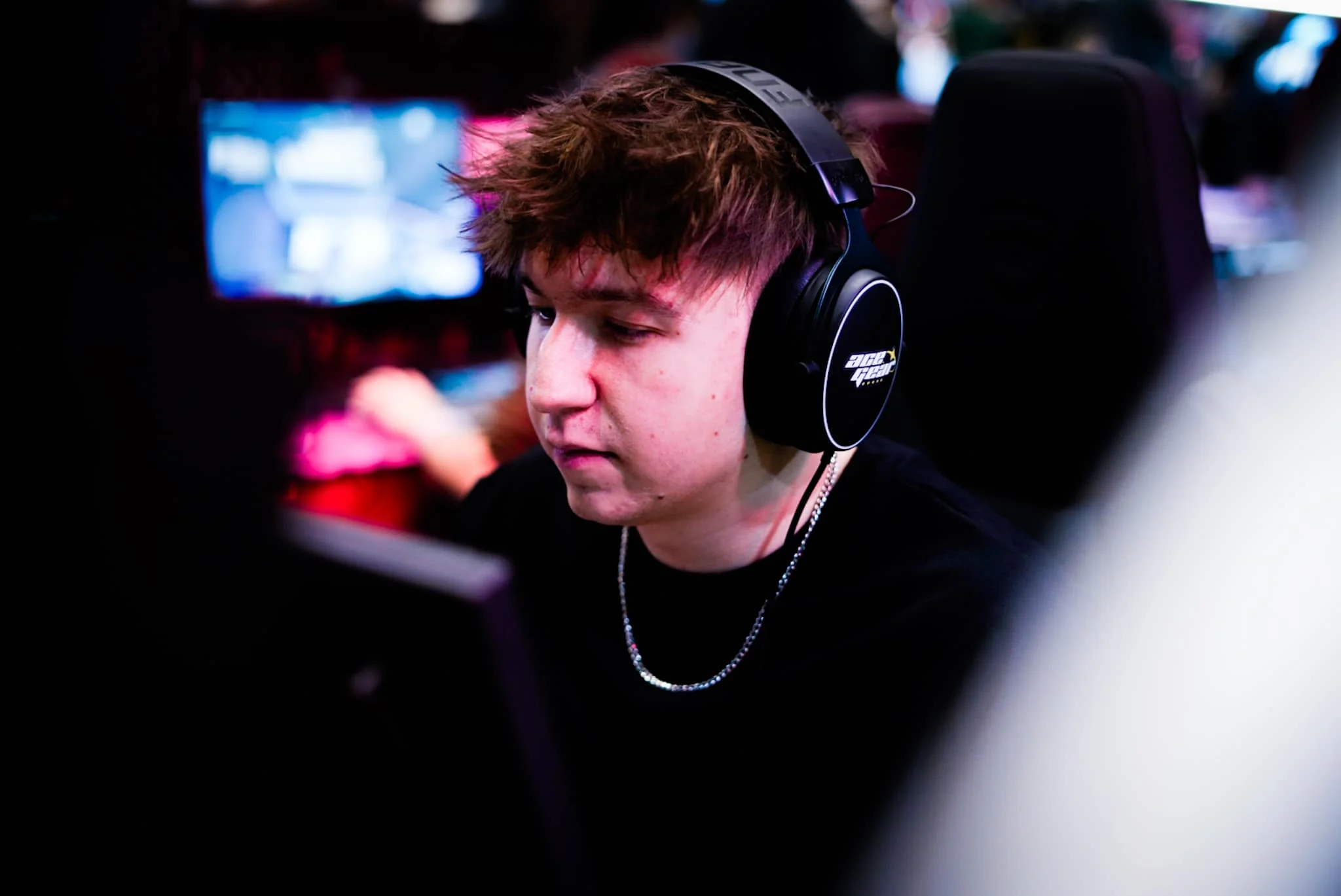Азиатский коллектив JjJieHao уверенно проходит европейский барьер в Counter-Strike 2