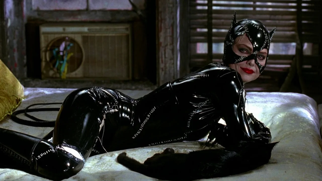Тим Бёртон был заинтересован в спин-оффе «Бэтмен возвращается» про Женщину-кошку - фото 1