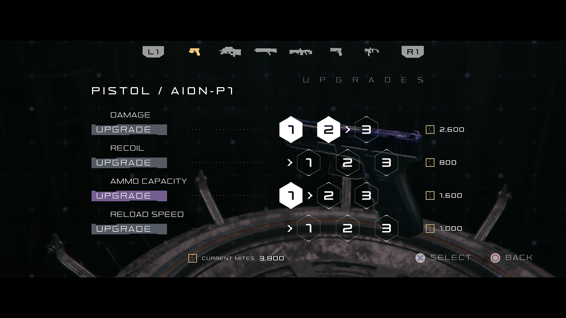 В игре доступно кастомизация и улучшение оружия.

Источник: видеоигра Code Violet