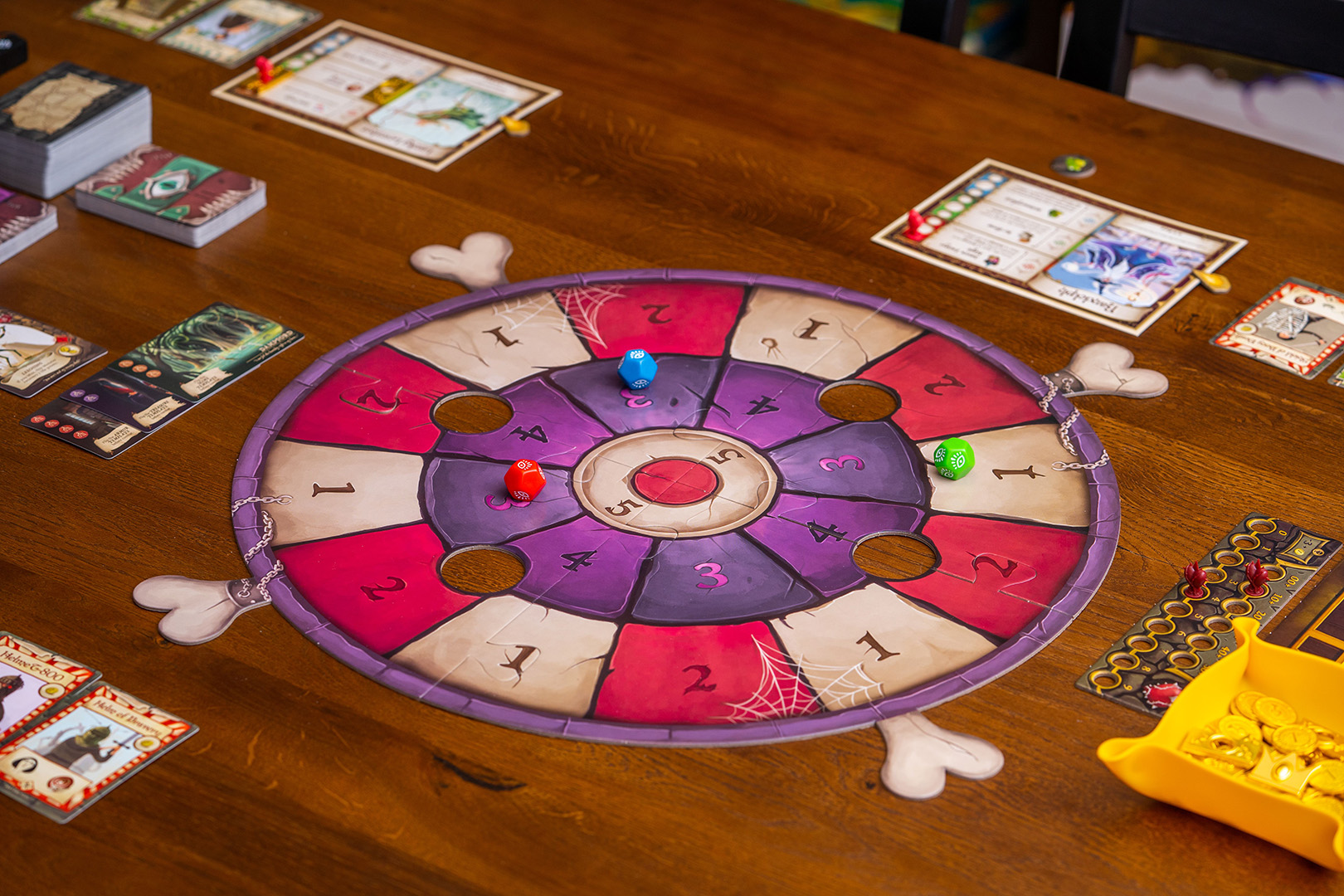Настольная игра «Герои Подземелий»
Источник: BoardGameGeek