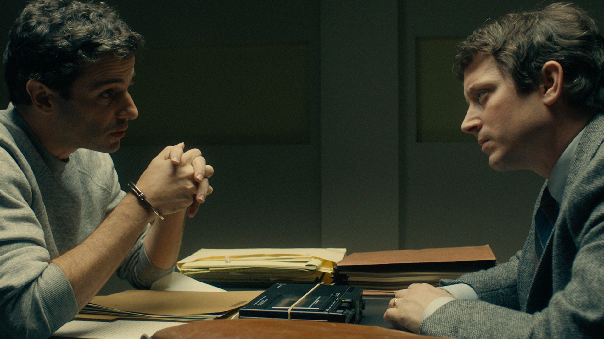 Что посмотреть вечерком в октябре: «Злое», «Прикосновение», «Полуночная месса» - фото 5